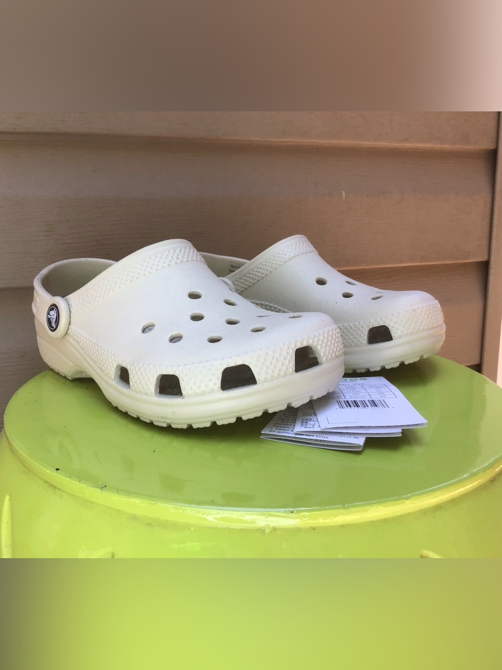 NWT Crocs Size  2/4, Fit Big Boys Size 4